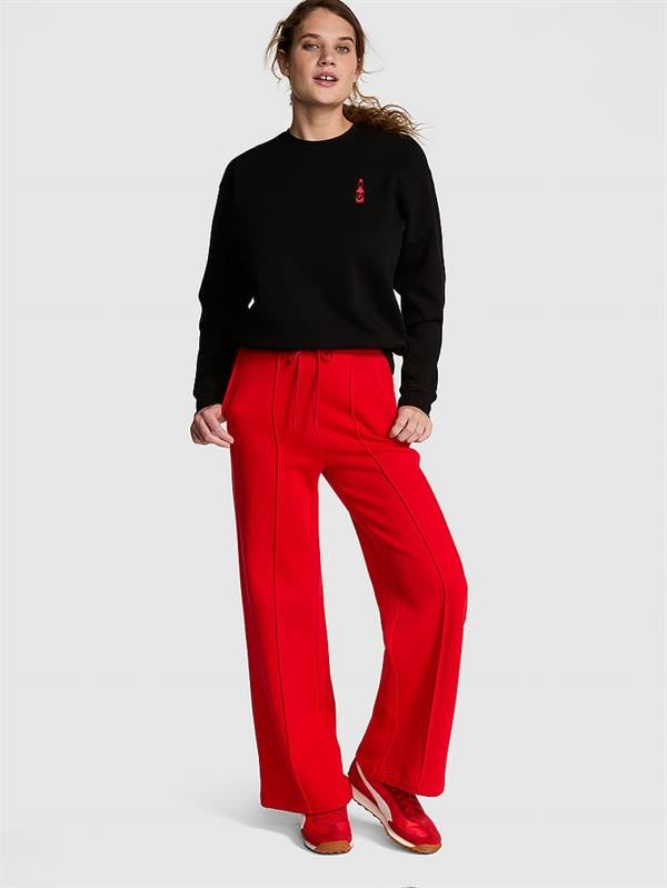 Ivy Crew Polar Sweatshirt