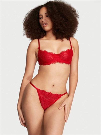 Saten Fiyonklu Dantel V-string Külot