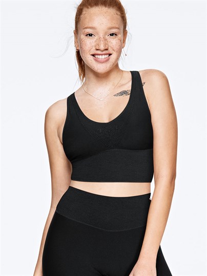 Seamless Sports Crop