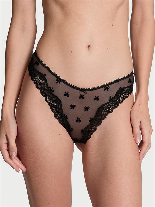 Tease Dantelli Derin Bacak Kesim Tanga