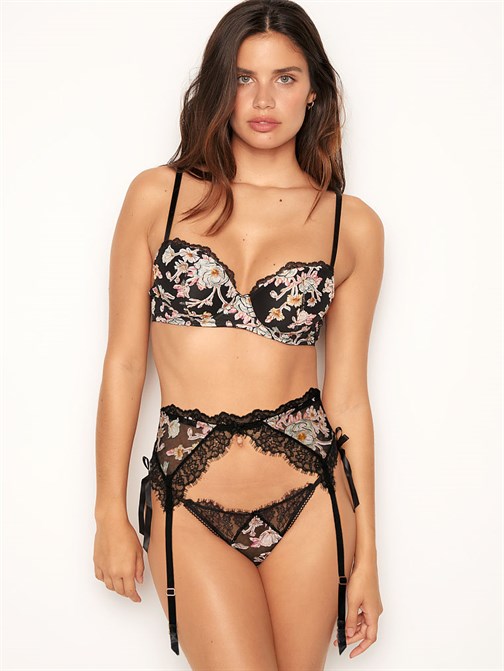 Embroidered Garter Belt