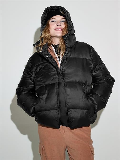 Marshmallow Puffer Mont