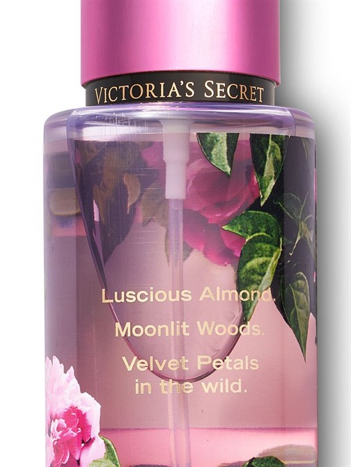 Velvet Petals Untamed Vücut Spreyi