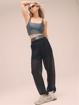 VSX GlossyTech™ Kare Yaka Üst