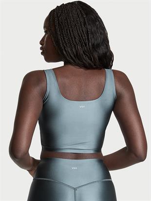 VSX GlossyTech™ Kare Yaka Üst