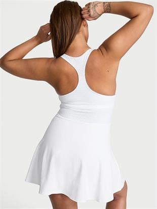 VSX Incredible Coverage™ Tenis Elbisesi