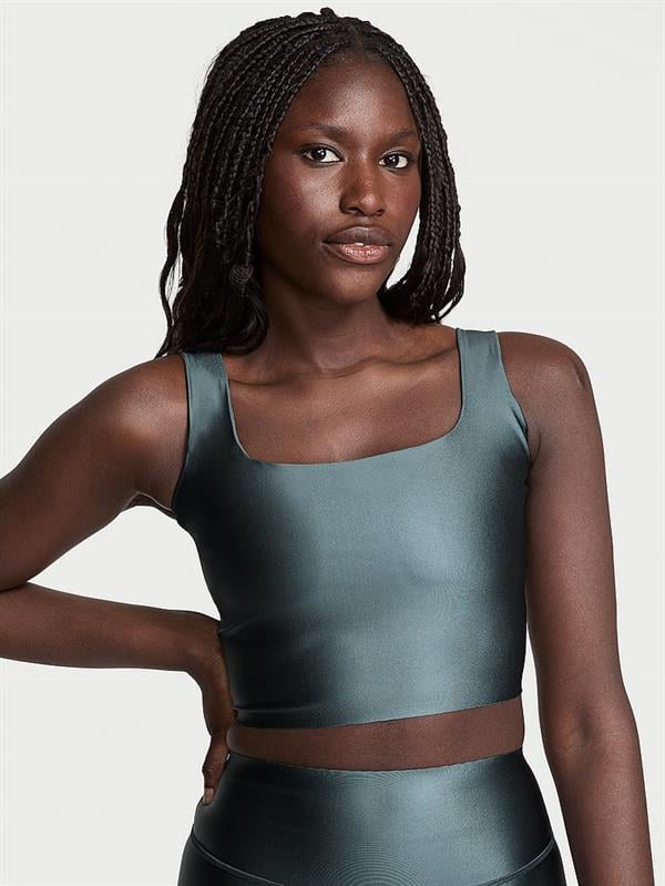 VSX GlossyTech™ Kare Yaka Üst