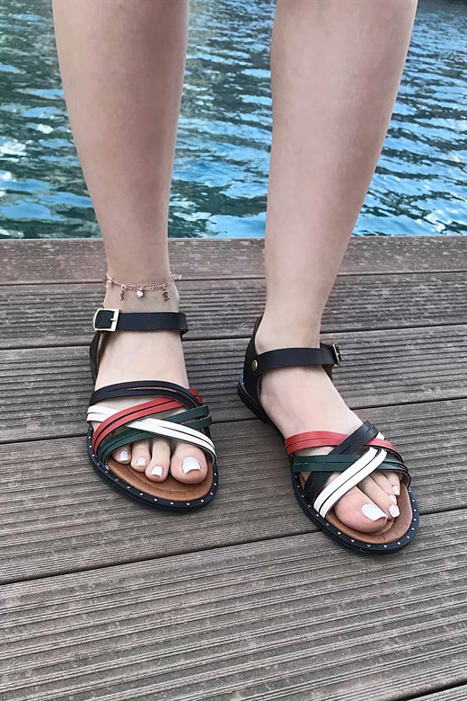 Bianco Lucci Kadın Çapraz Desenli Sandalet - Siyah