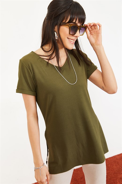 Bianco Lucci Kadın Kol Yan Yırtmaçlı Kol Detay Kaşkorse T-Shirt - Yeşil