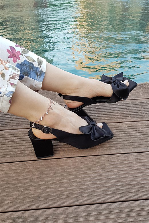 Bianco Lucci Kadın Kurdaleli Topuklu Şık Ayakkabı - Siyah