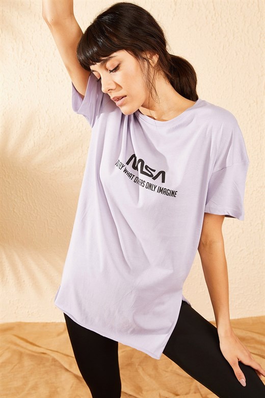Bianco Lucci Kadın Nasa Baskılı Yan Yırtmaçlı Salaş T-Shirt - Lila