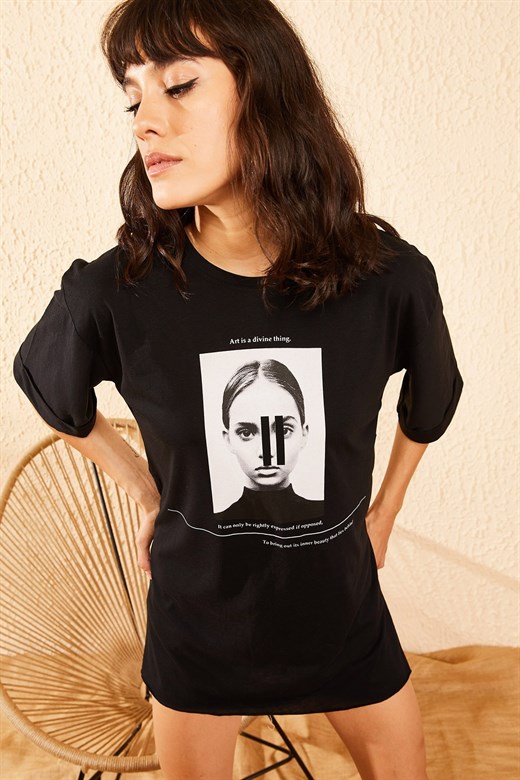 Bianco Lucci Kadın Pause Baskılı Kol Katlamalı Yan Yırtmaçlı Oversize T-Shirt - Siyah