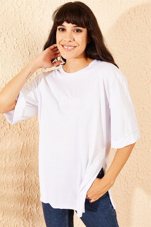 Bianco Lucci Kadın Sorry Baskılı Kol Katlamalı Yan Yırtmaçlı T-Shirt - Beyaz