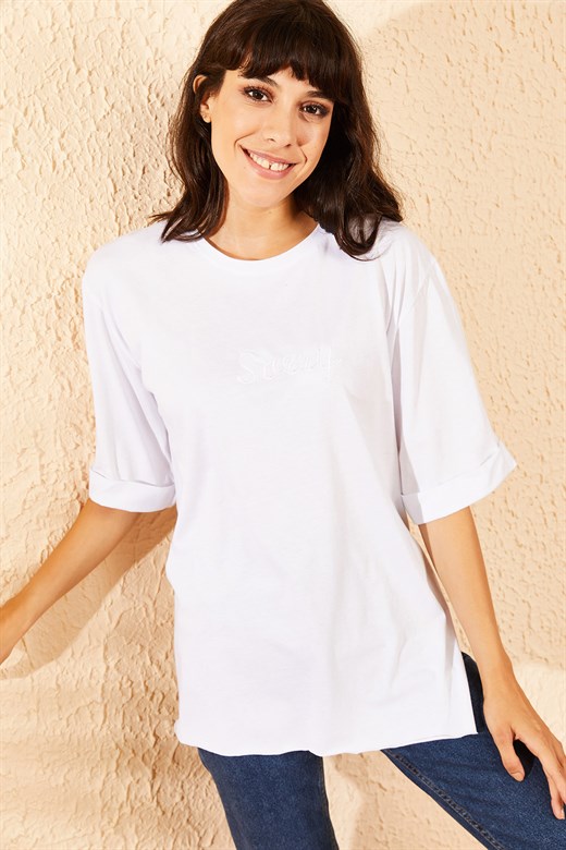 Bianco Lucci Kadın Sorry Baskılı Kol Katlamalı Yan Yırtmaçlı T-Shirt - Beyaz