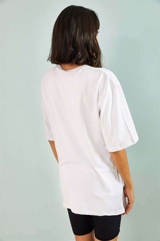 Bianco Lucci Kadın U Baskılı Oversize Tshirt - Beyaz