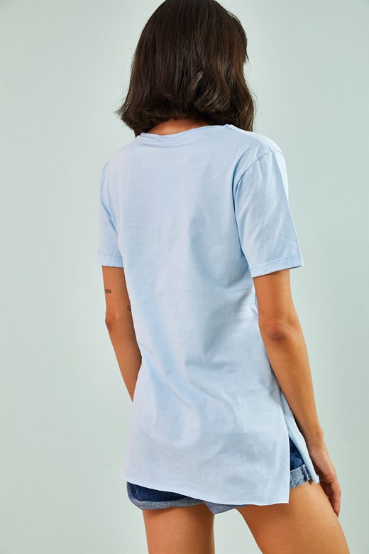 Bianco Lucci Kadın V Yaka Yırtmaçlı Oversize Tshirt - Bebe Mavisi