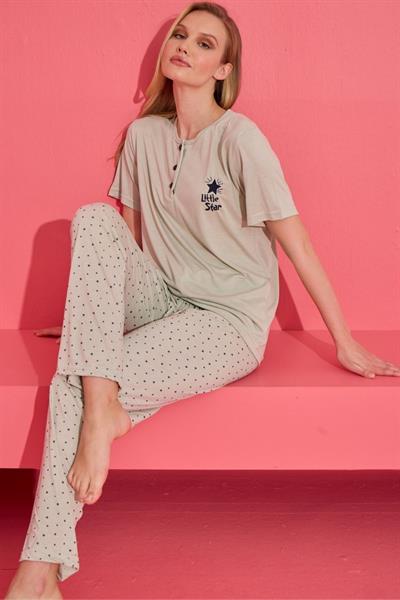 Yeşil Nakışlı Üç Düğmeli Viskon Kadın  Pijama Takımı