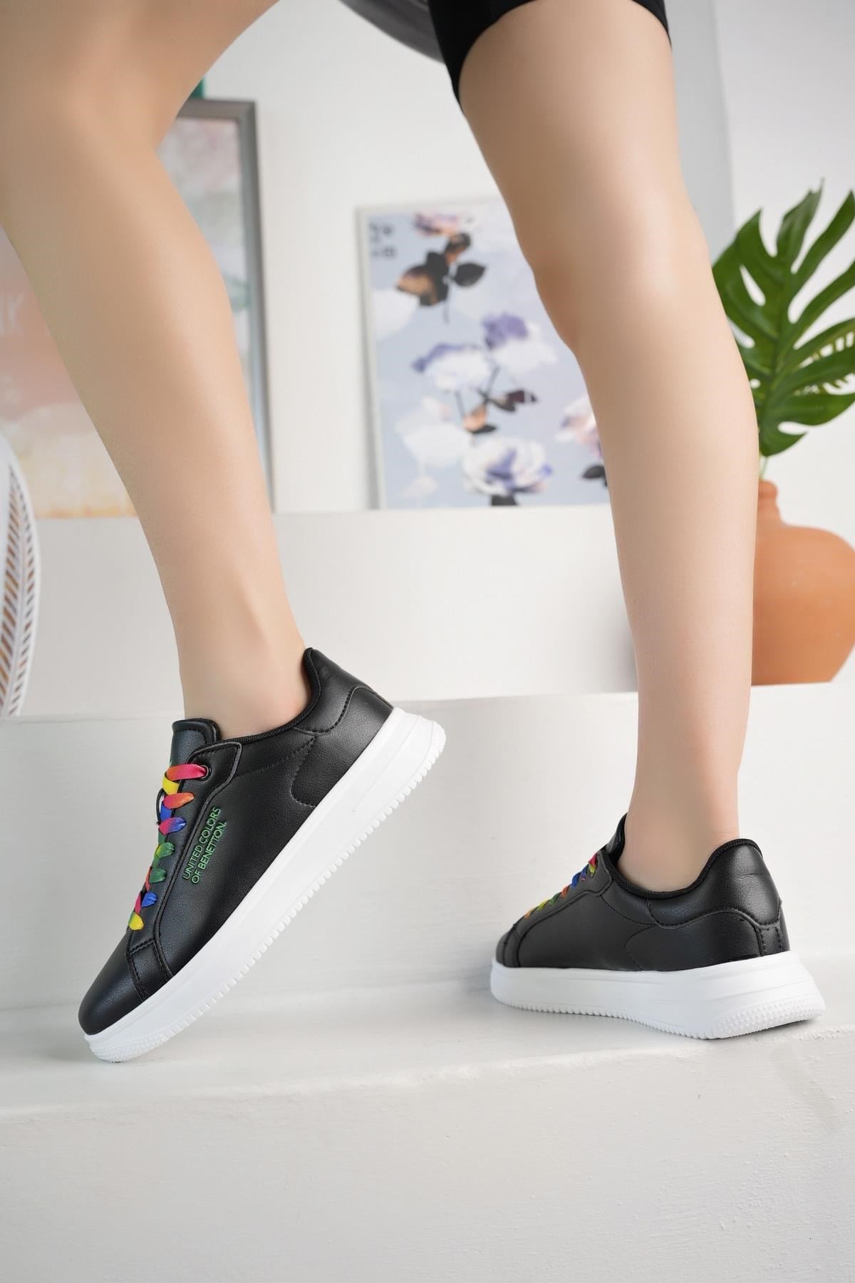 Benetton 10061 Siyah Renkli Bağcıklı Kadın Sneakers