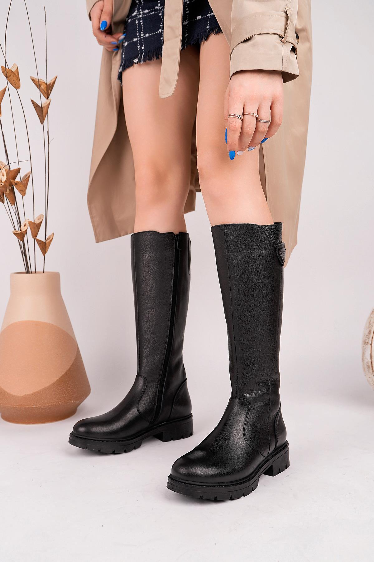 Castle Black 24900 Siyah Hakiki Deri Kadın Çizme