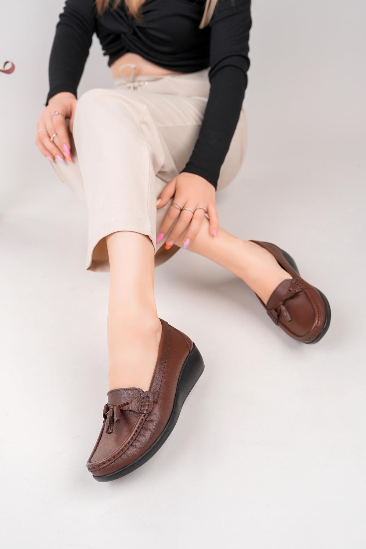 Castle Black 9005 Taba Hakiki Deri Kadın Günlük Ayakkabı