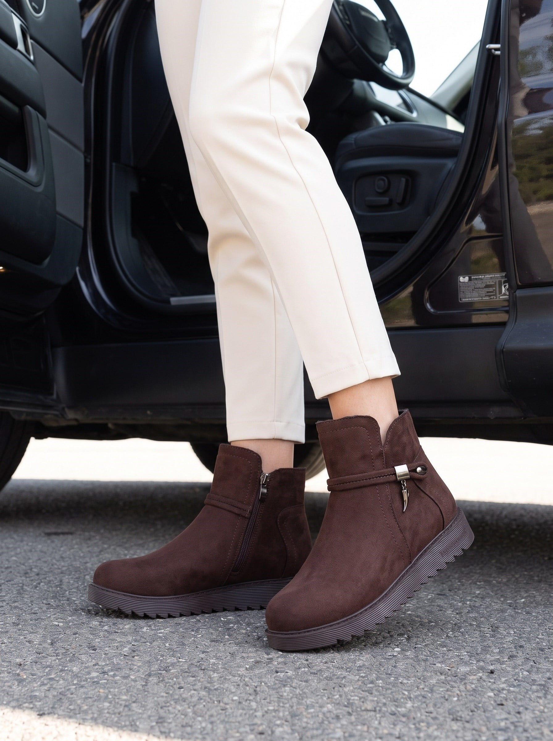 Nesil Shoes Dvm 1001 Kahve Süet Kadın Fermuarlı Kışlık Bot