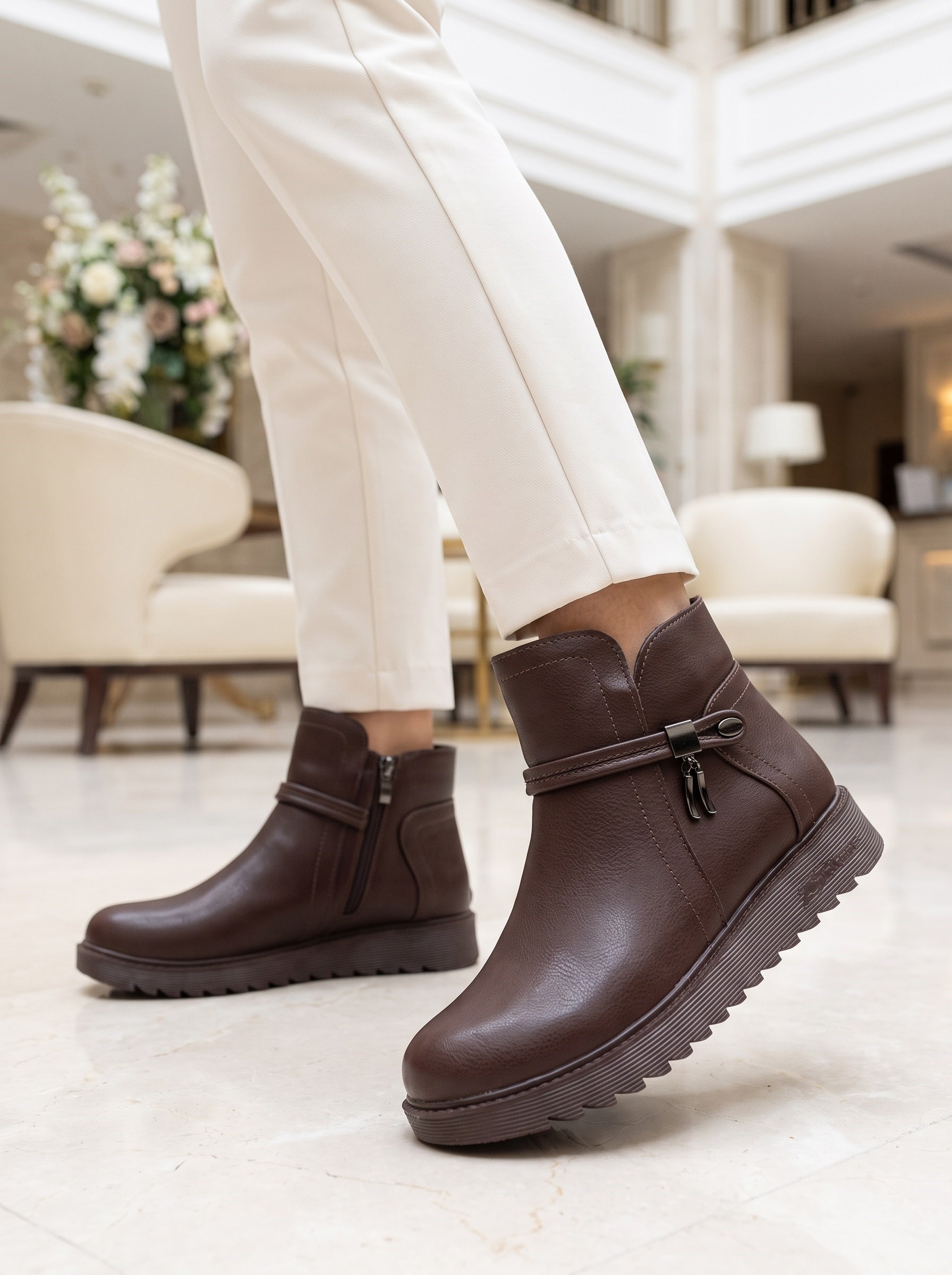 Nesil Shoes Dvm 1001 Kahve Kadın Fermuarlı Kışlık Bot
