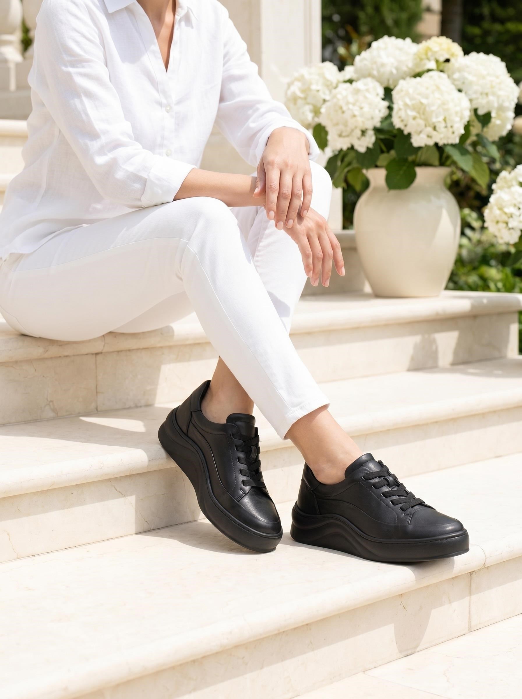 Freefoot 216677 Siyah Hakiki Soft Deri Günlük Kadın Ayakkabı