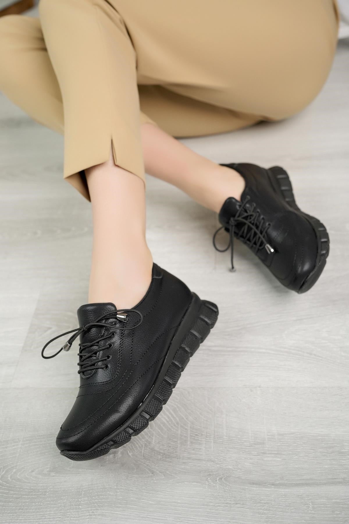 Nesil Shoes Acr 40 Siyah Simli Lastik Bağlı Kadın Ayakkabı