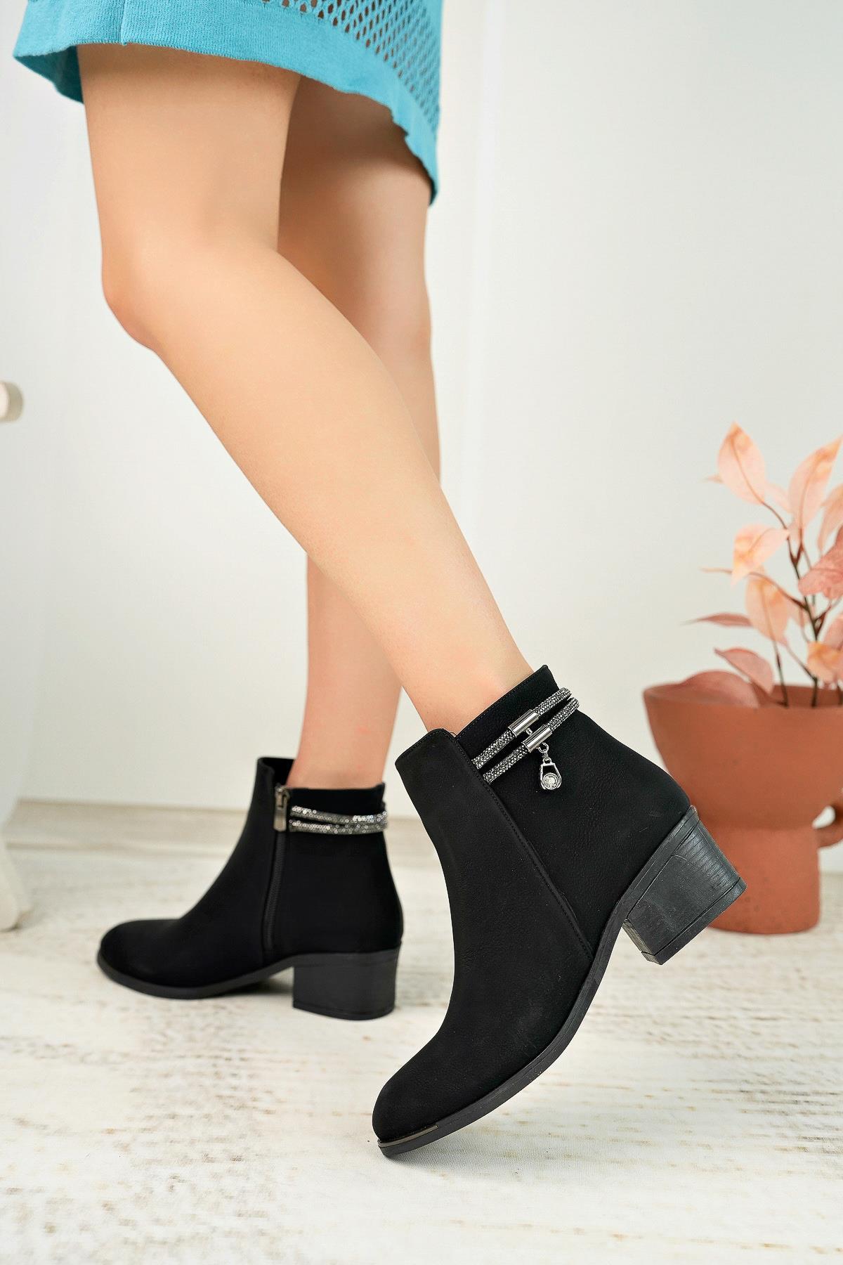 Nesil Shoes Bln 5701 Siyah Zümrüt Taşlı Topuklu Kadın Bot