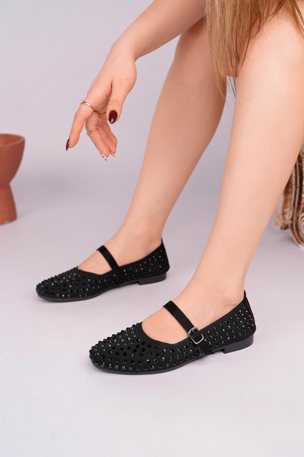 Nesil Shoes Ceylan 3170 Siyah Triko Taş Detaylı  Kadın Babet