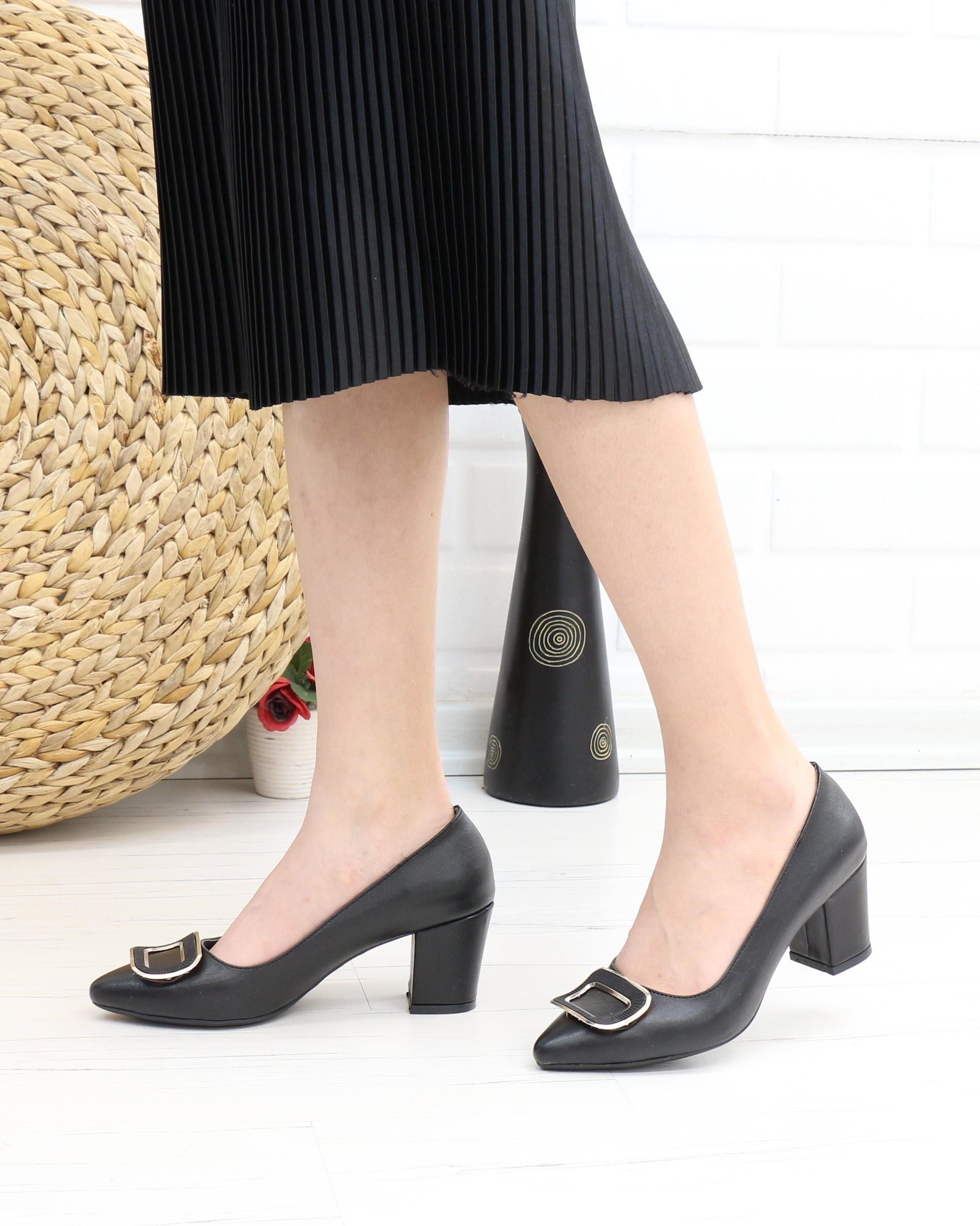 Nesil Shoes Desca 627 Siyah Topuklu Kadın Ayakkabı