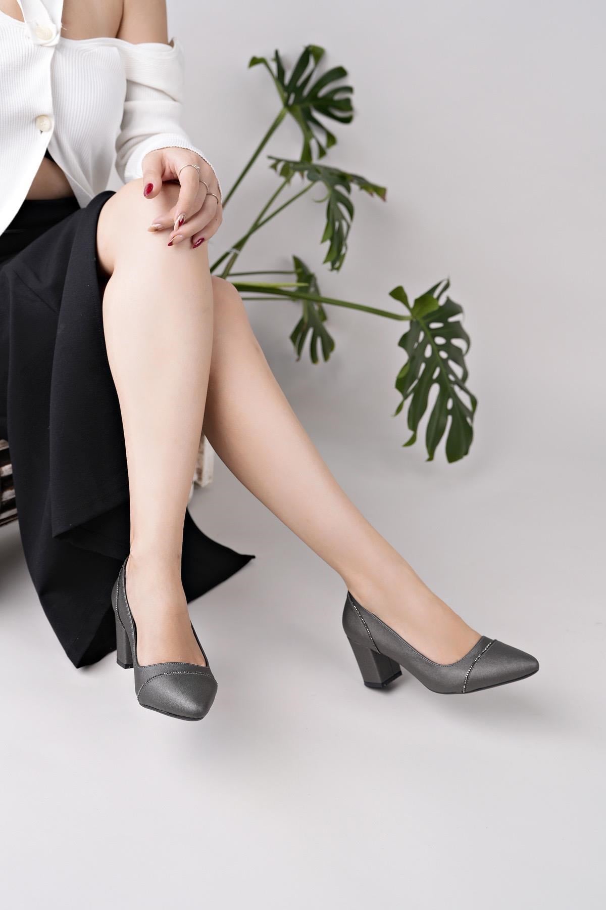 Nesil Shoes Desca 663 Platin Virgin Topuklu Kadın Ayakkabı
