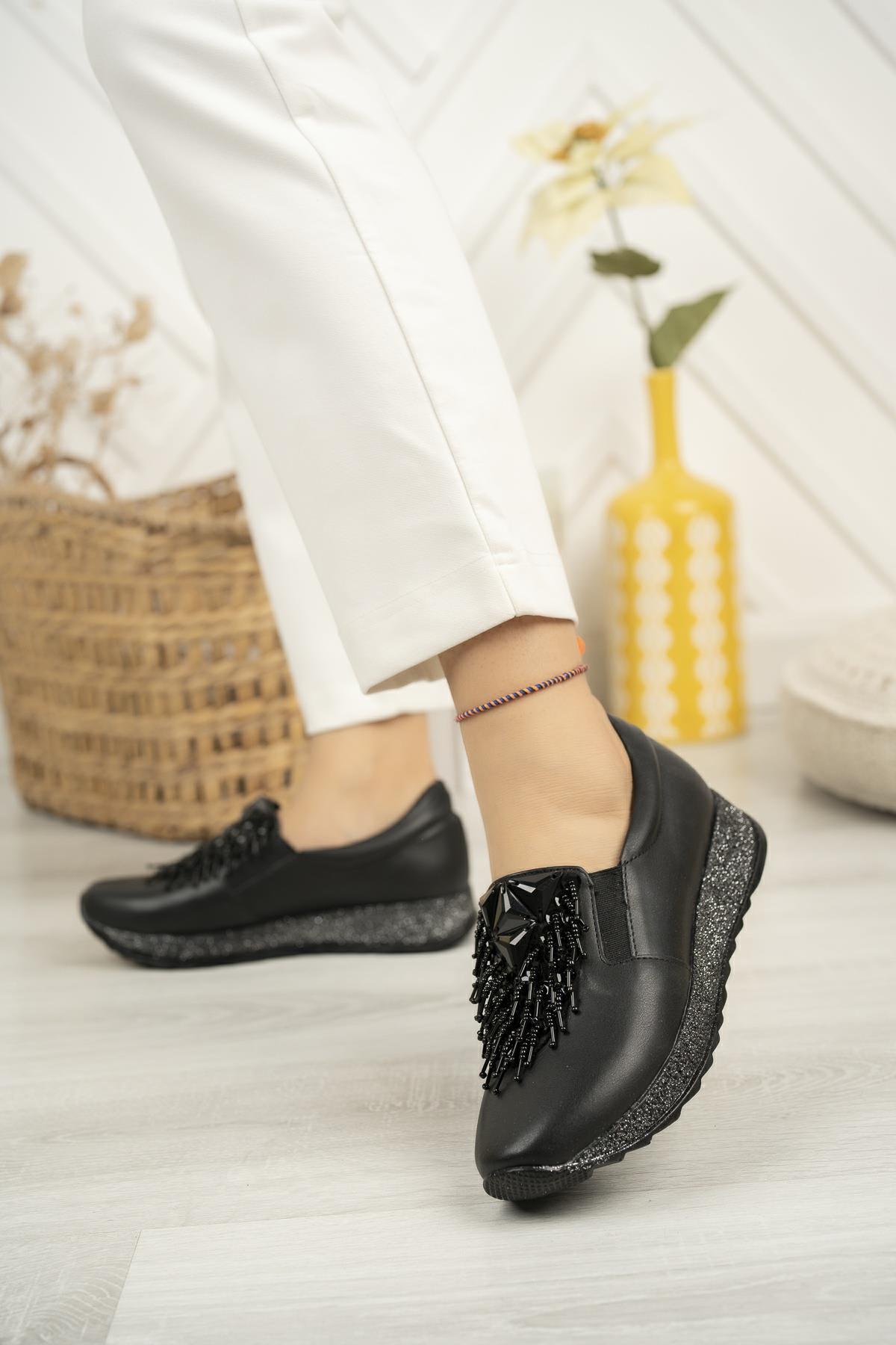 Nesil Shoes Sdf 332 Siyah Cilt Taşlı Kadın Ayakkabı