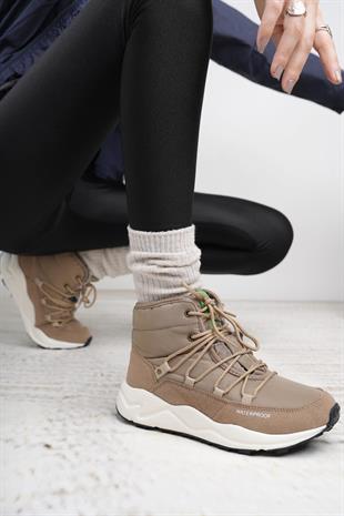 Benetton 11156 Bej Su Geçirmez Kürklü Kadın Spor Bot