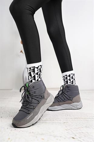 Benetton 11156 Füme Su Geçirmez Kürklü Kadın Spor Bot