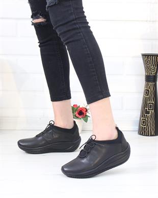 Capella 2008 Siyah Hakiki Deri Günlük Kadın Yürüyüş Ayakkabı