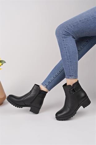 Castle Black 16463 Siyah Hakiki Deri Kışlık Kadın Bot