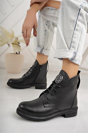 Castle Black 20915-1 Siyah Hakiki Deri Fermuarlı Kadın Bot