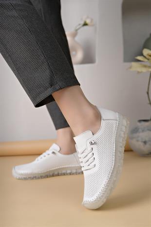 Castle Black 22384 Beyaz Hakiki Deri Şeffaf Taban Kadın Sneakers