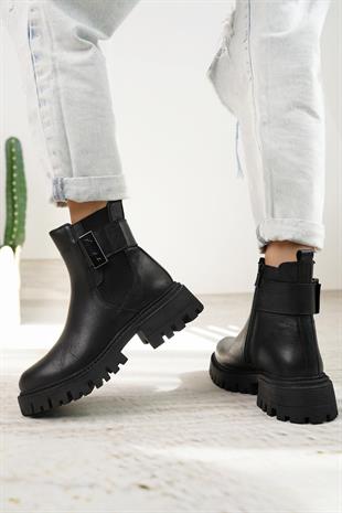 Castle Black 23781-1 Siyah Hakiki Deri Fermuarlı Kadın Bot