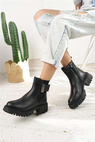 Castle Black 23781-1 Siyah Hakiki Deri Fermuarlı Kadın Bot