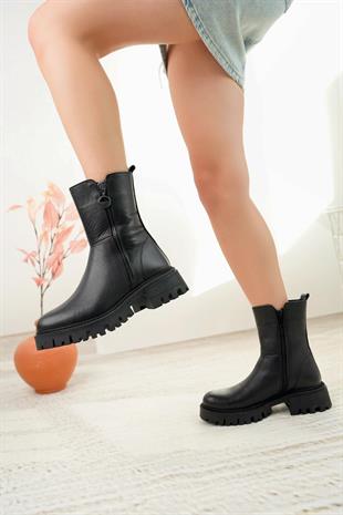 Castle Black 23782-1 Siyah Hakiki Deri Kışlık Kadın Bot