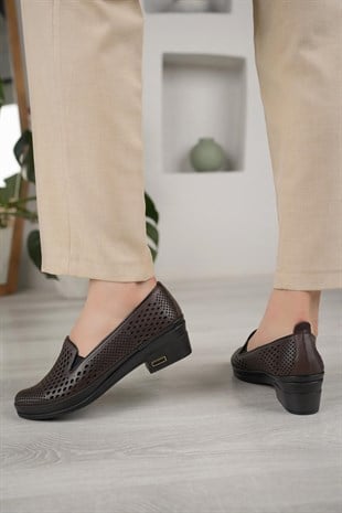 Castle Black 24554 Kahve Hakiki Deri Topuklu Kadın Ayakkabı