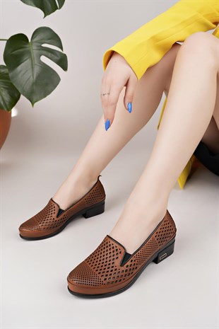 Castle Black 24554 Taba Hakiki Deri Topuklu Kadın Ayakkabı