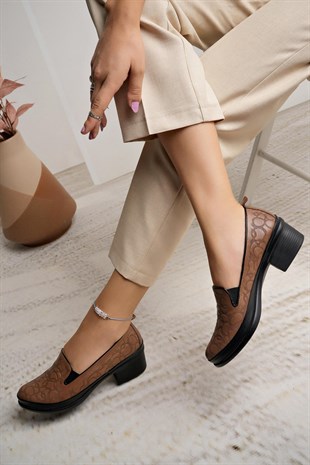 Castle Black 24604 Taba Hakiki Deri Topuklu Kadın Ayakkabı