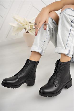 Castle Black 3680-1 Siyah Hakiki Deri Fermuarlı Kadın Bot