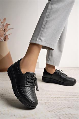 Castle Black 42640 Siyah Hakiki Deri Anatomik Kadın Ayakkabı