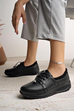 Castle Black 42640 Siyah Hakiki Deri Anatomik Kadın Ayakkabı