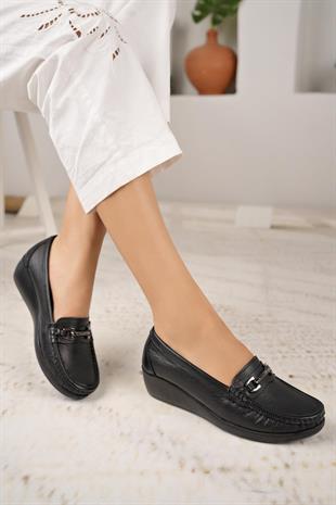 Castle Black 9007 Siyah Hakiki Deri Günlük Kadın Ayakkabı