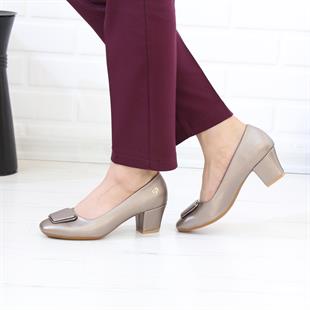 Desca 220 Platin Sıvama Topuklu Günlük Kadın Ayakkabı